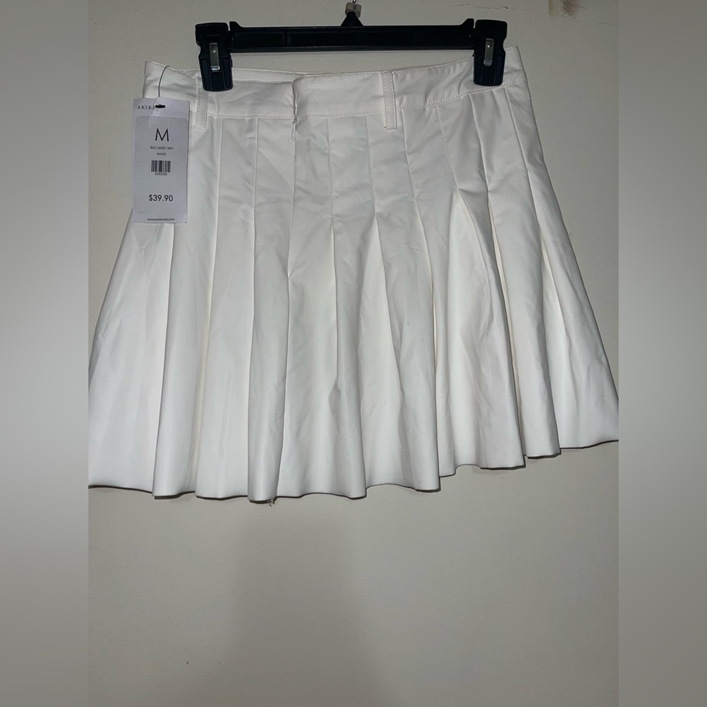 AKIRA White Mini Pleated Skirt